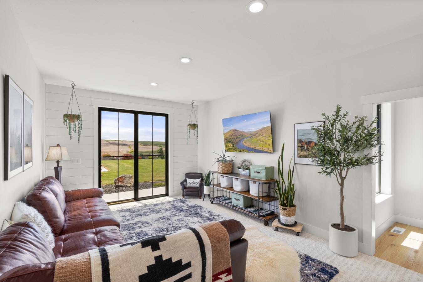 LEWISTON, Idaho, 83501-0000, United States, 3 Bedrooms Bedrooms, ,2 BathroomsBathrooms,Residential,For Sale,1797282