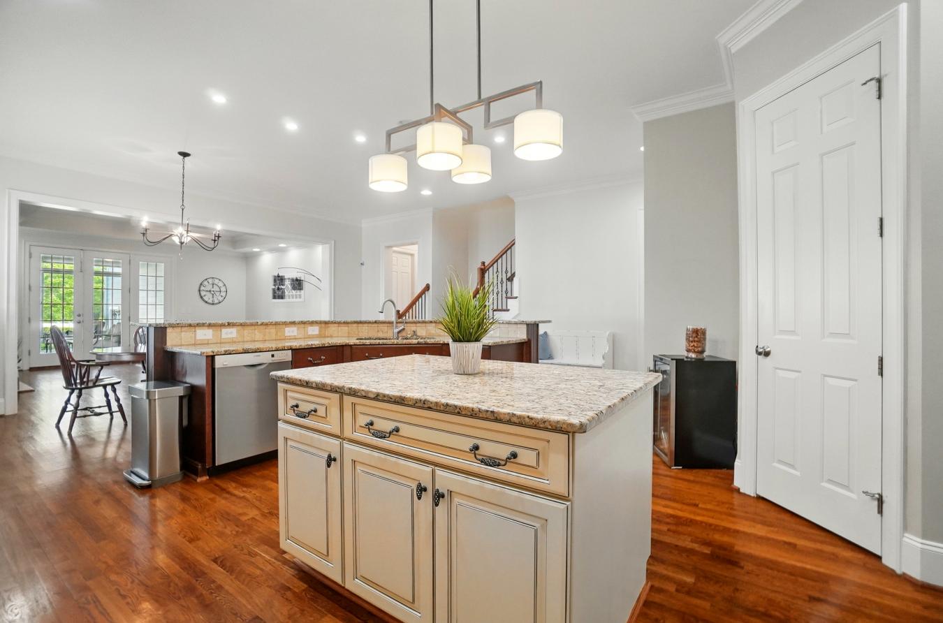 Fort Mill, South Carolina, 29708, United States, 4 Bedrooms Bedrooms, ,3 BathroomsBathrooms,Residential,For Sale,1797279