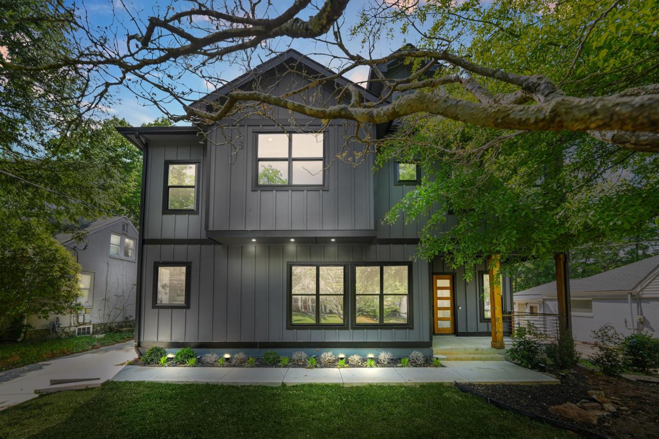 Atlanta, Georgia, 30317, United States, 4 Bedrooms Bedrooms, ,3 BathroomsBathrooms,Residential,For Sale,1994324