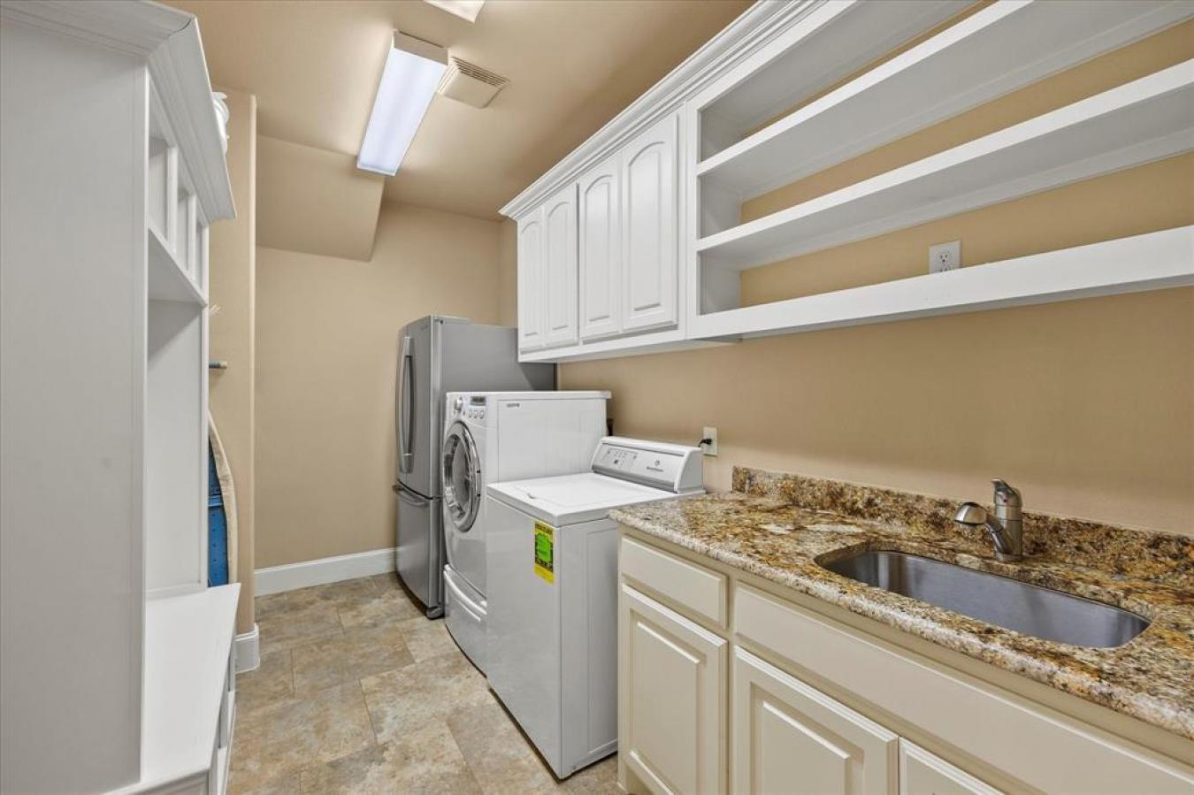 Frisco, Texas, 75033, United States, 6 Bedrooms Bedrooms, ,4 BathroomsBathrooms,Residential,For Sale,1797273