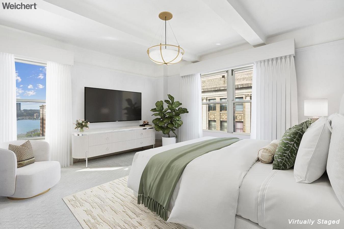 Manhattan, New York, 10024, United States, 3 Bedrooms Bedrooms, ,2 BathroomsBathrooms,Residential,For Sale,1797271