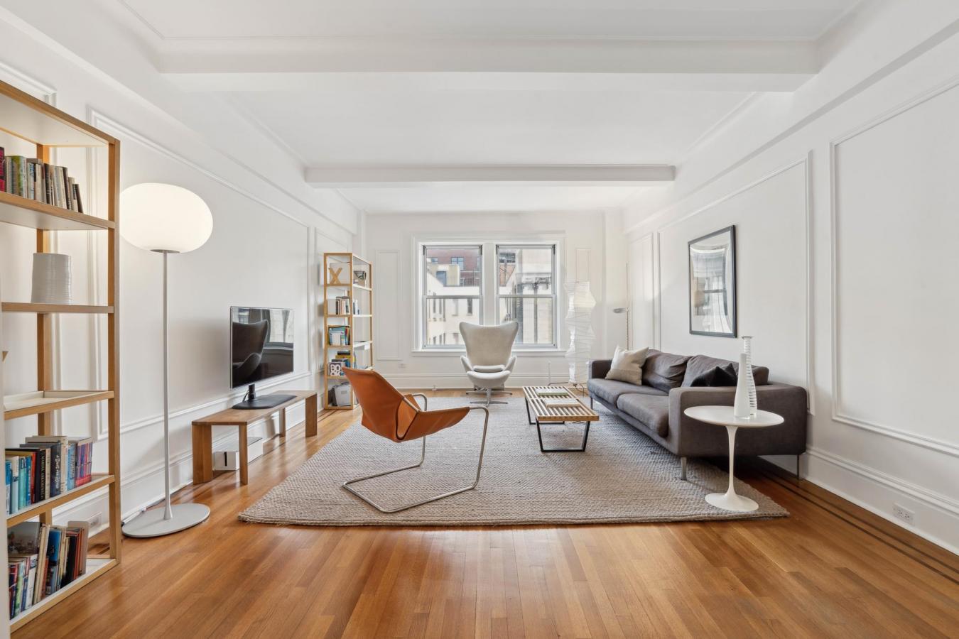 Manhattan, New York, 10024, United States, 3 Bedrooms Bedrooms, ,2 BathroomsBathrooms,Residential,For Sale,1797271