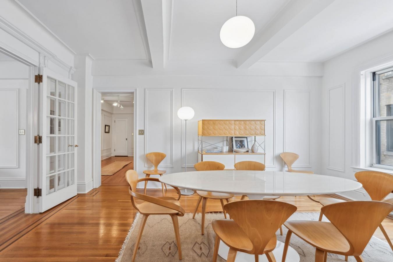 Manhattan, New York, 10024, United States, 3 Bedrooms Bedrooms, ,2 BathroomsBathrooms,Residential,For Sale,1797271