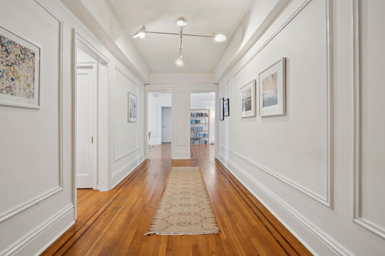 Manhattan, New York, 10024, United States, 3 Bedrooms Bedrooms, ,2 BathroomsBathrooms,Residential,For Sale,1797271