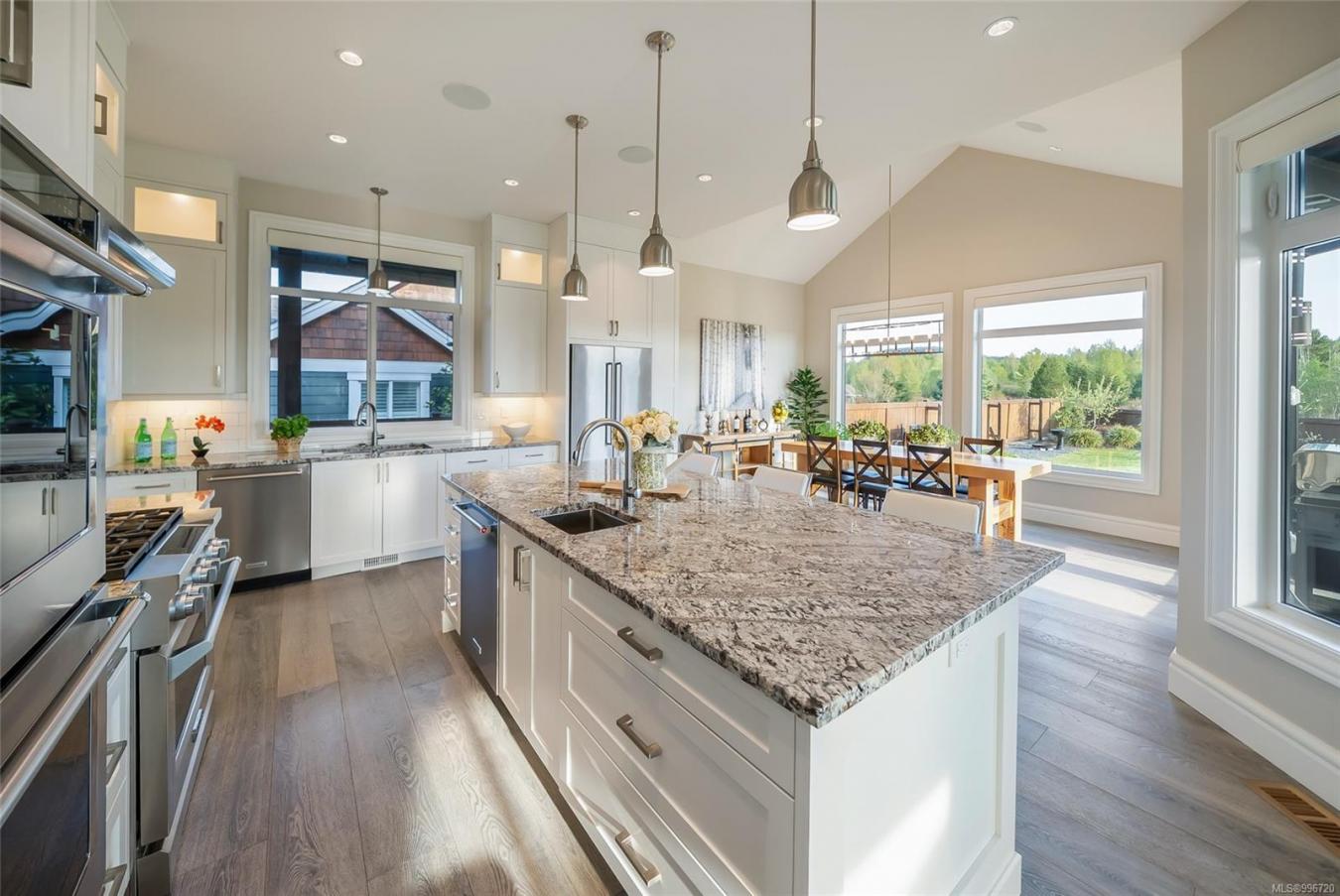 Parksville, BC, V9P 2L5, Canada, 6 Bedrooms Bedrooms, ,6 BathroomsBathrooms,Residential,For Sale,1797263