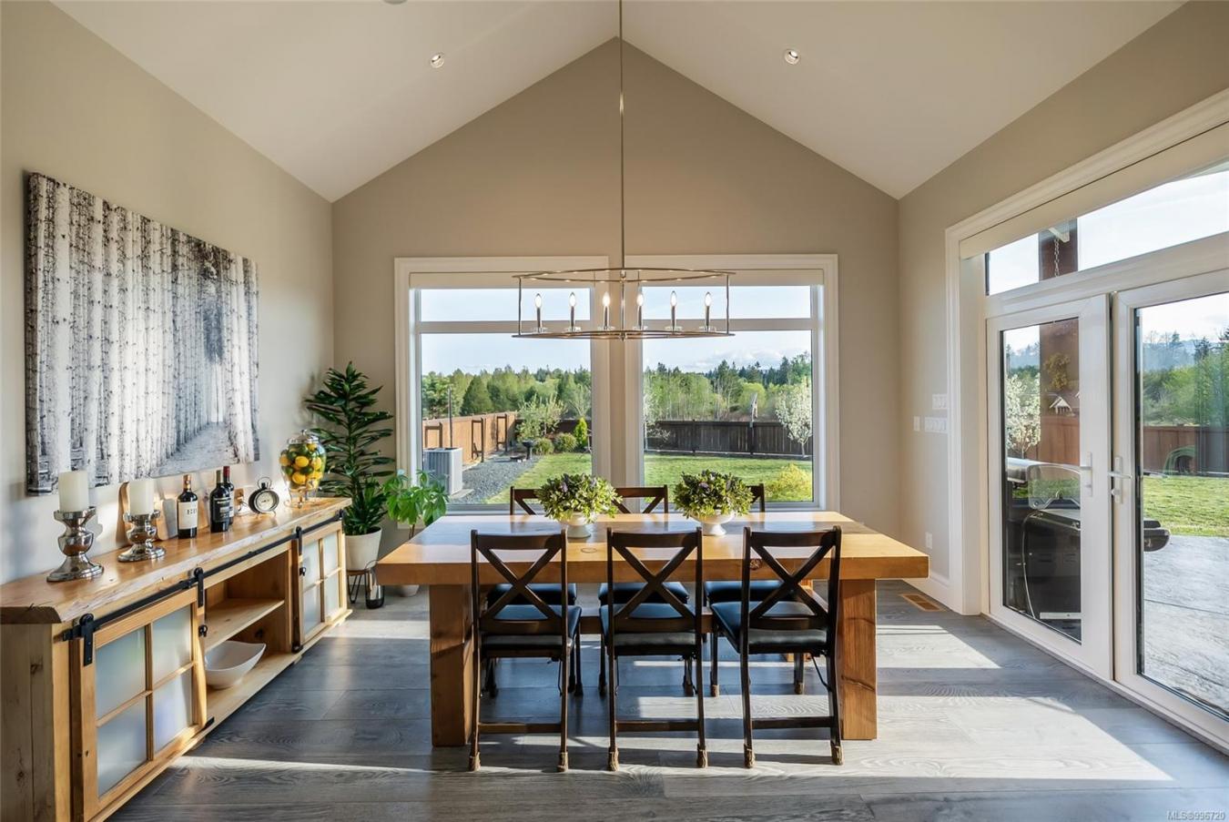 Parksville, BC, V9P 2L5, Canada, 6 Bedrooms Bedrooms, ,6 BathroomsBathrooms,Residential,For Sale,1797263
