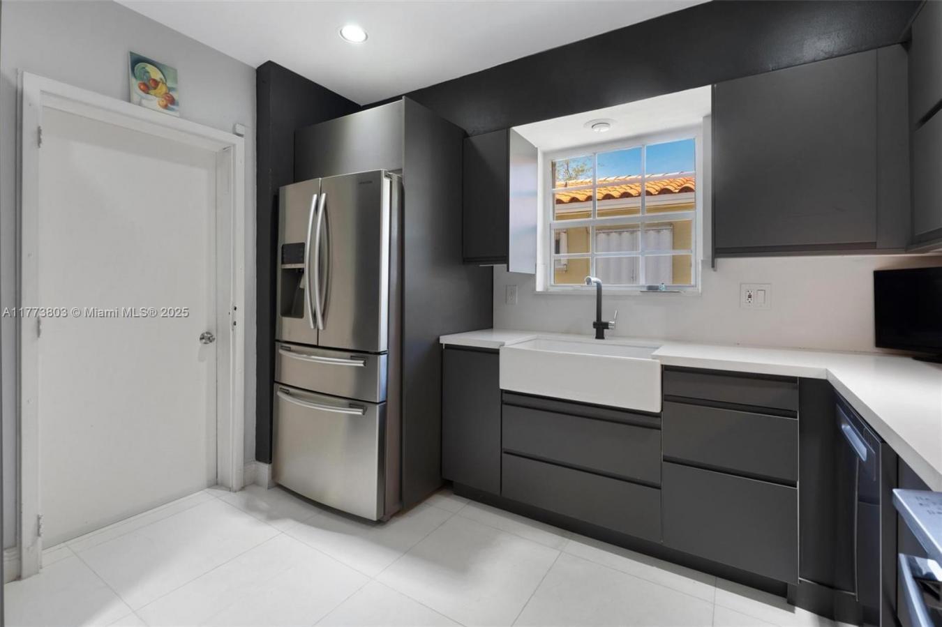 Miami Beach, Florida, 33141, United States, 4 Bedrooms Bedrooms, ,3 BathroomsBathrooms,Residential,For Sale,1797255
