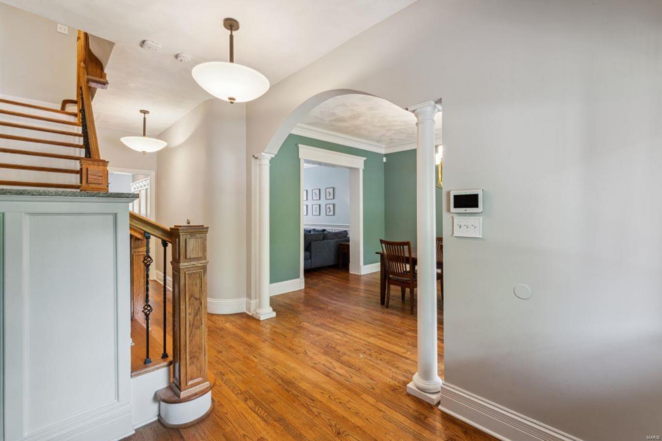 St Louis, Missouri, 63108, United States, 3 Bedrooms Bedrooms, ,2 BathroomsBathrooms,Residential,For Sale,1797254