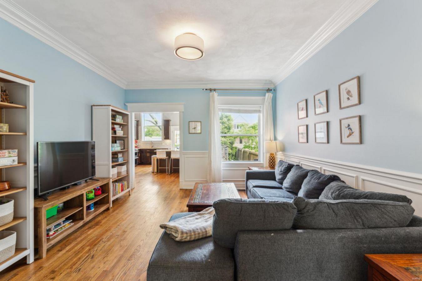 St Louis, Missouri, 63108, United States, 3 Bedrooms Bedrooms, ,2 BathroomsBathrooms,Residential,For Sale,1797254