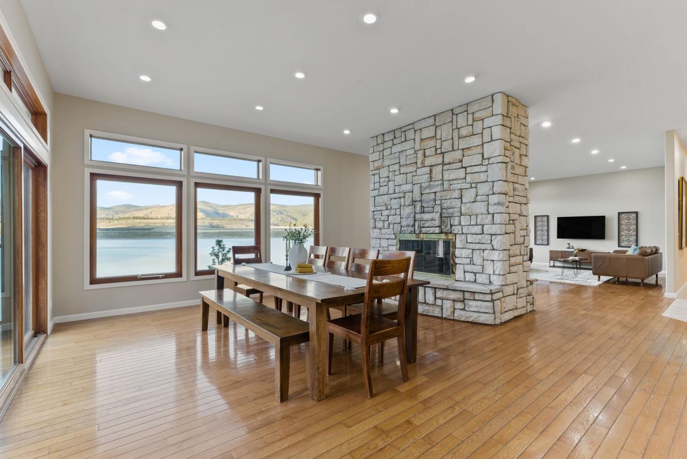 Creston, Washington, 99117, United States, 7 Bedrooms Bedrooms, ,5 BathroomsBathrooms,Residential,For Sale,1828896