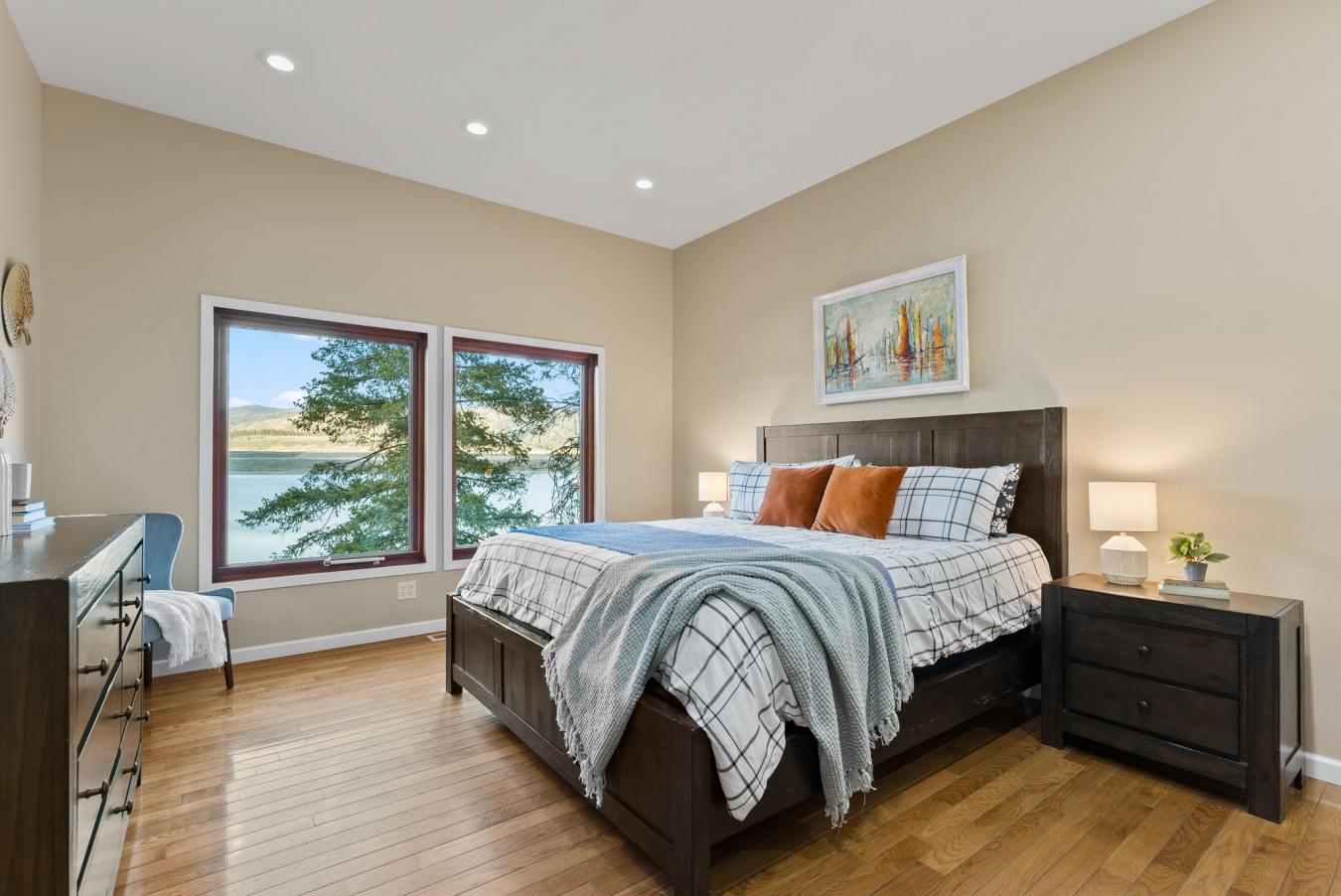 Creston, Washington, 99117, United States, 7 Bedrooms Bedrooms, ,5 BathroomsBathrooms,Residential,For Sale,1828896