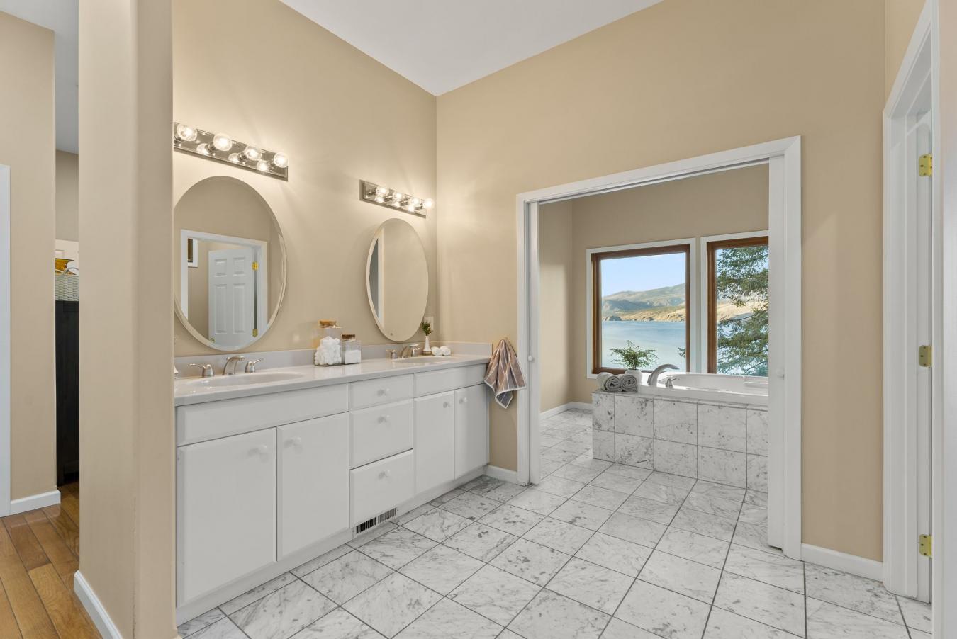 Creston, Washington, 99117, United States, 7 Bedrooms Bedrooms, ,5 BathroomsBathrooms,Residential,For Sale,1828896