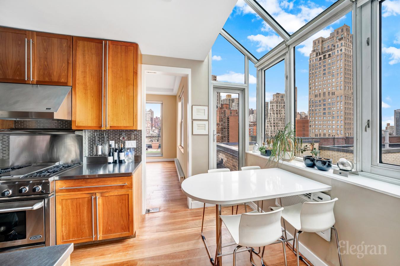 New York, New York, 10075, United States, 3 Bedrooms Bedrooms, ,3 BathroomsBathrooms,Residential,For Sale,1797248