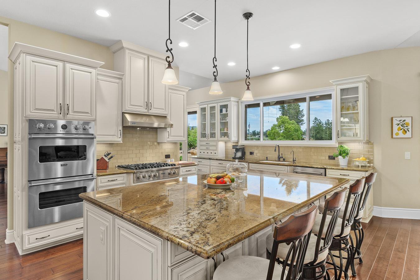 Murrieta, Riverside, 92562, United States, 5 Bedrooms Bedrooms, ,5 BathroomsBathrooms,Residential,For Sale,1801010