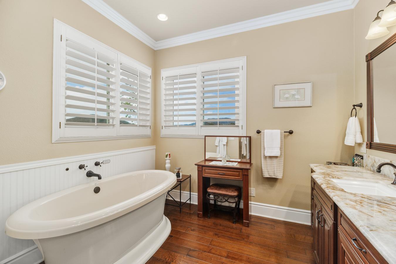 Murrieta, Riverside, 92562, United States, 5 Bedrooms Bedrooms, ,5 BathroomsBathrooms,Residential,For Sale,1801010