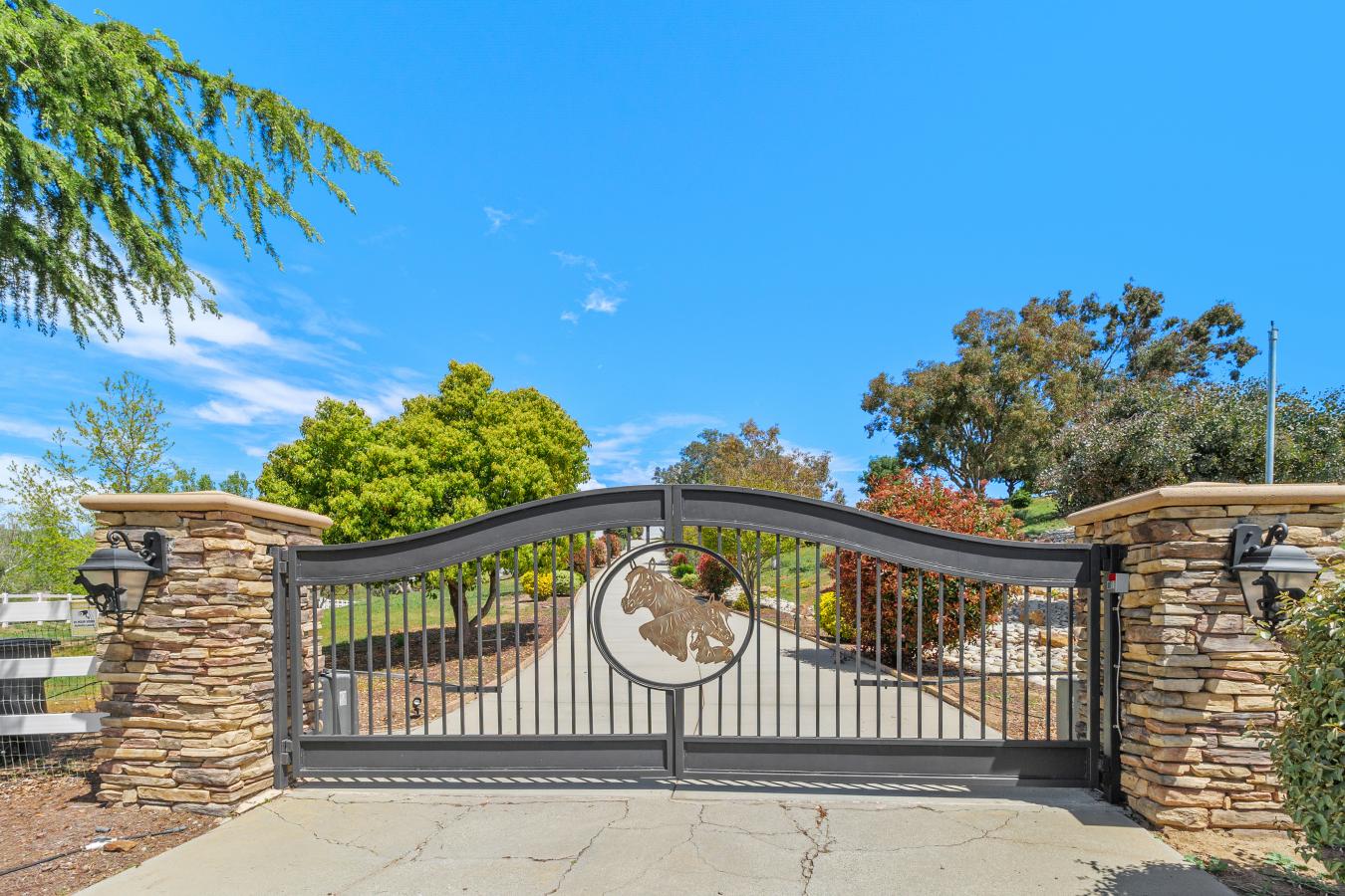 Murrieta, Riverside, 92562, United States, 5 Bedrooms Bedrooms, ,5 BathroomsBathrooms,Residential,For Sale,1801010