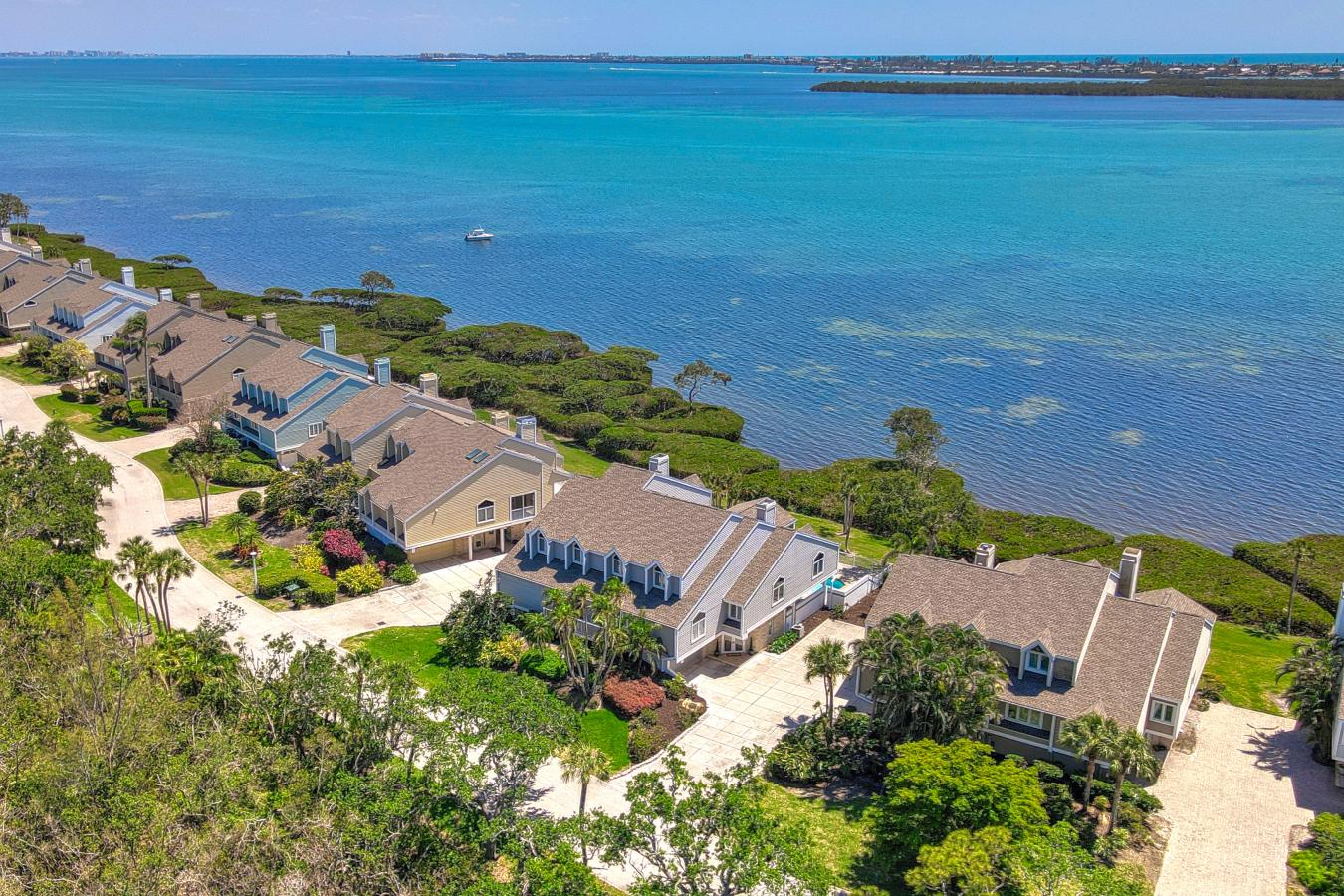 Bradenton, Florida, 34210, United States, 5 Bedrooms Bedrooms, ,5 BathroomsBathrooms,Residential,For Sale,1797244