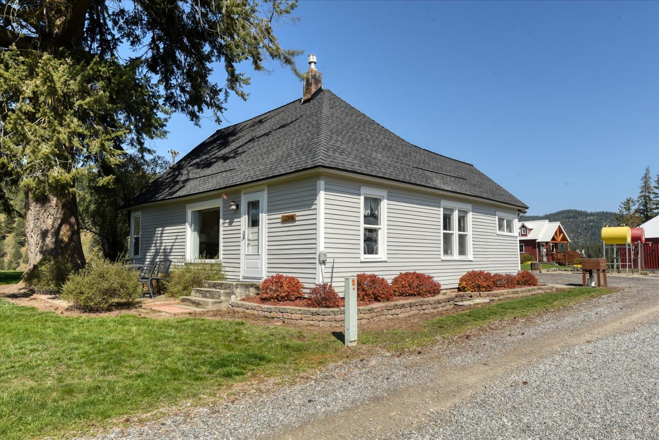 Coeur d'Alene, Idaho, 83814, United States, 4 Bedrooms Bedrooms, ,5 BathroomsBathrooms,Residential,For Sale,1797243