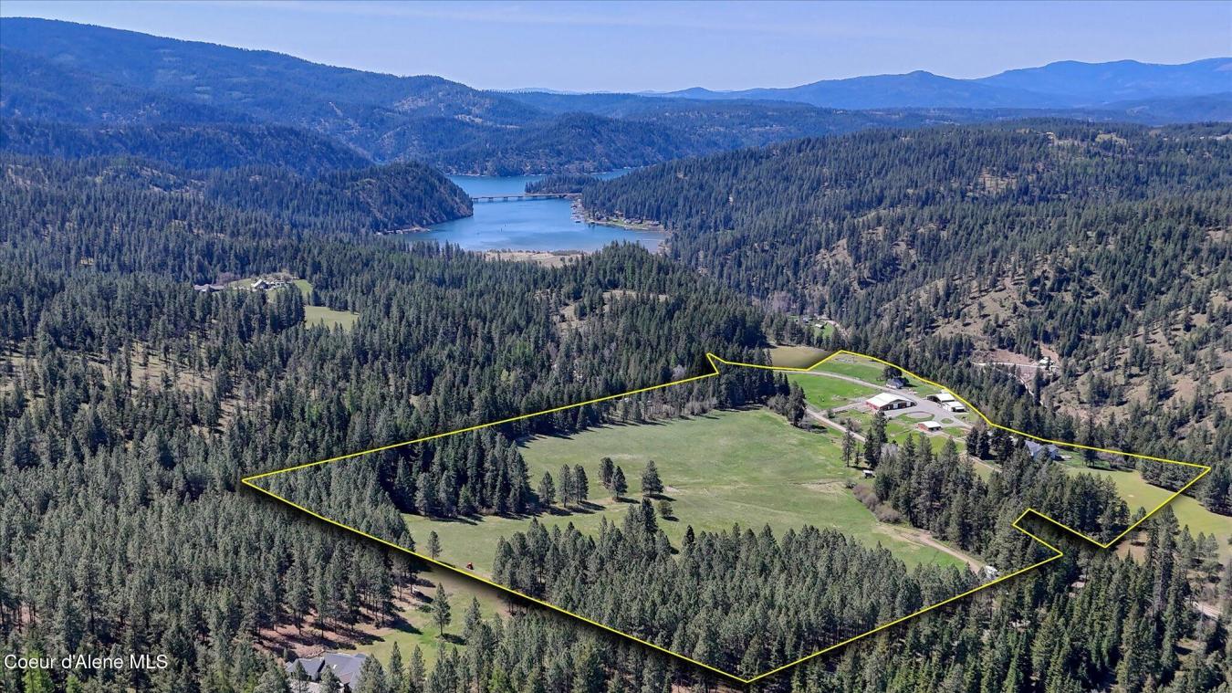 Coeur d'Alene, Idaho, 83814, United States, 4 Bedrooms Bedrooms, ,5 BathroomsBathrooms,Residential,For Sale,1797243