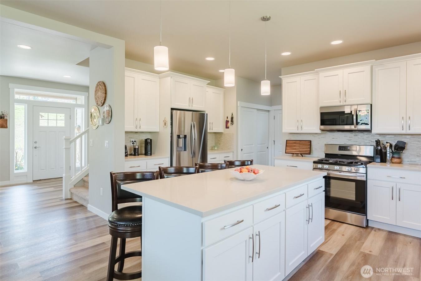 Snohomish, Washington, 98290, United States, 4 Bedrooms Bedrooms, ,2 BathroomsBathrooms,Residential,For Sale,1797238
