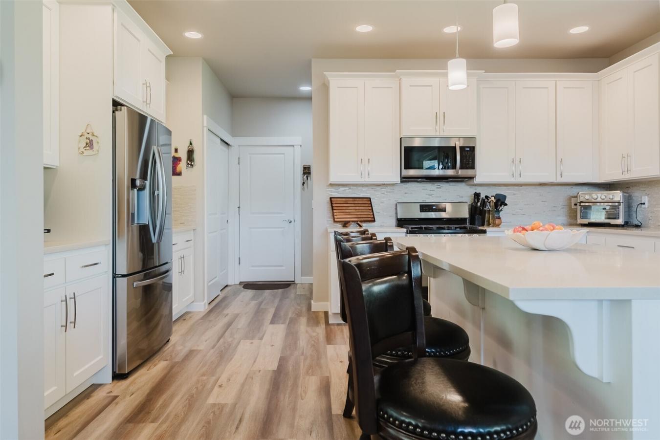 Snohomish, Washington, 98290, United States, 4 Bedrooms Bedrooms, ,2 BathroomsBathrooms,Residential,For Sale,1797238