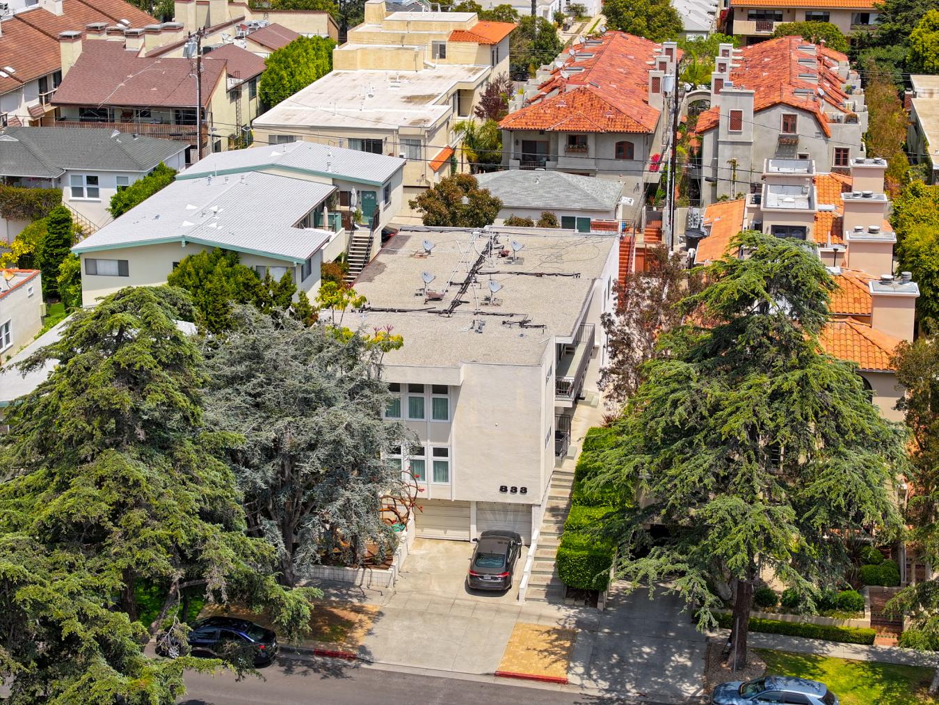 Santa Monica, California, 90403, United States, 11 Bedrooms Bedrooms, ,11 BathroomsBathrooms,Residential,For Sale,1797235