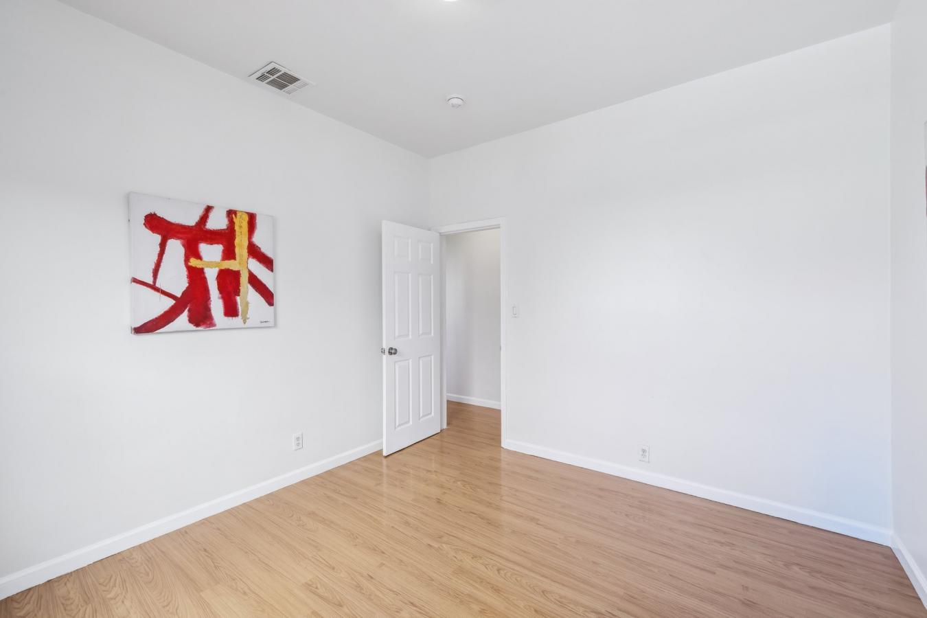 Los Angeles, California, 90063, United States, 6 Bedrooms Bedrooms, ,2 BathroomsBathrooms,Residential,For Sale,1797231