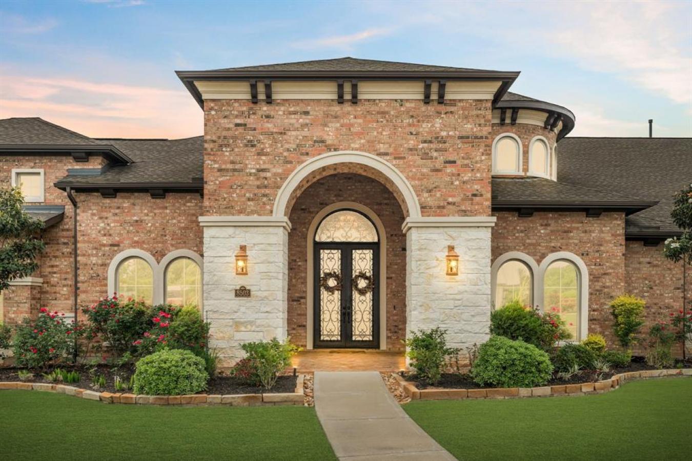 Fulshear, Texas, 77406, United States, 4 Bedrooms Bedrooms, ,4 BathroomsBathrooms,Residential,For Sale,1797229