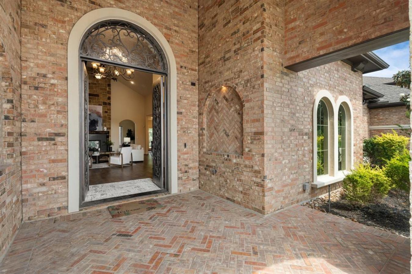 Fulshear, Texas, 77406, United States, 4 Bedrooms Bedrooms, ,4 BathroomsBathrooms,Residential,For Sale,1797229