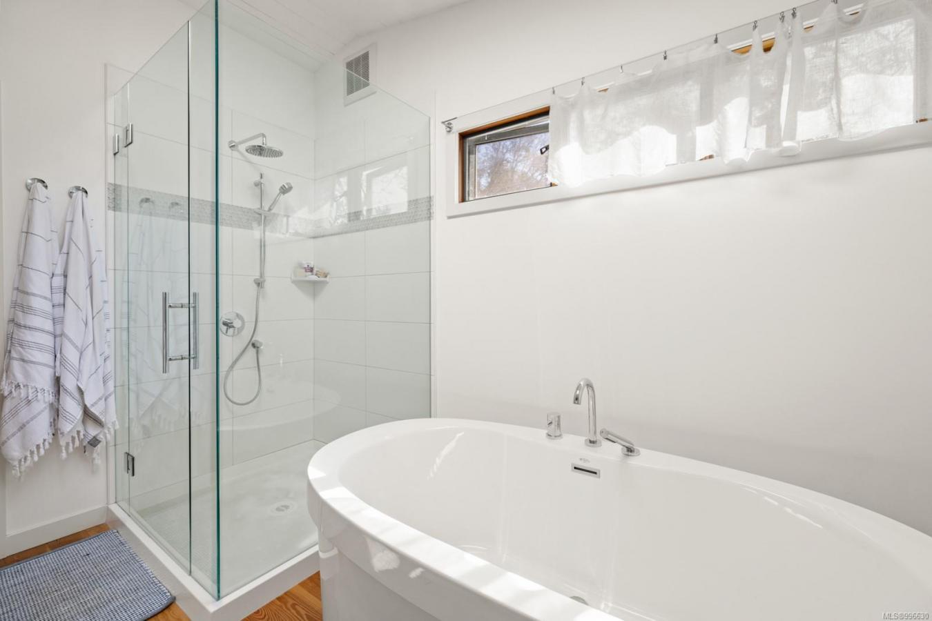 North Saanich, BC, V8L 5H4, Canada, 4 Bedrooms Bedrooms, ,4 BathroomsBathrooms,Residential,For Sale,1801006