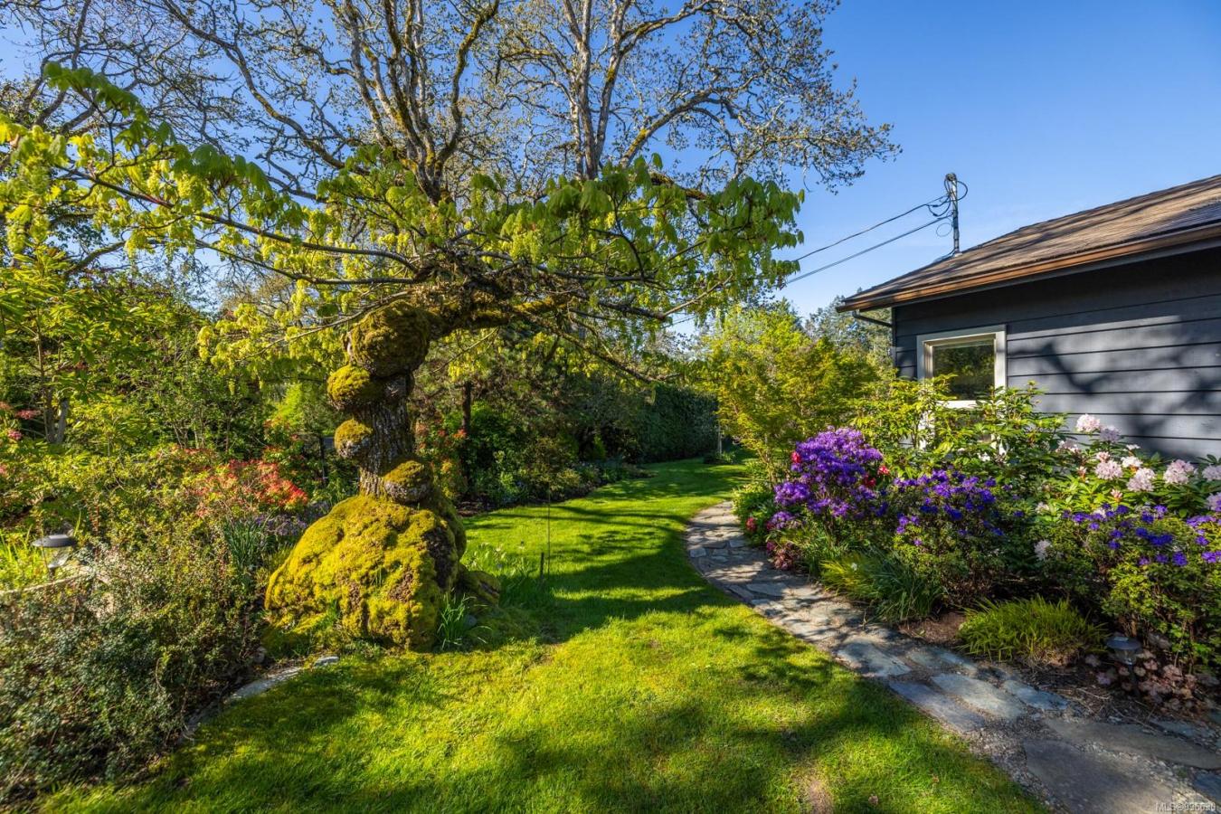 North Saanich, BC, V8L 5H4, Canada, 4 Bedrooms Bedrooms, ,4 BathroomsBathrooms,Residential,For Sale,1801006