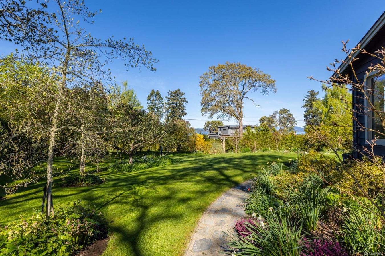 North Saanich, BC, V8L 5H4, Canada, 4 Bedrooms Bedrooms, ,4 BathroomsBathrooms,Residential,For Sale,1801006