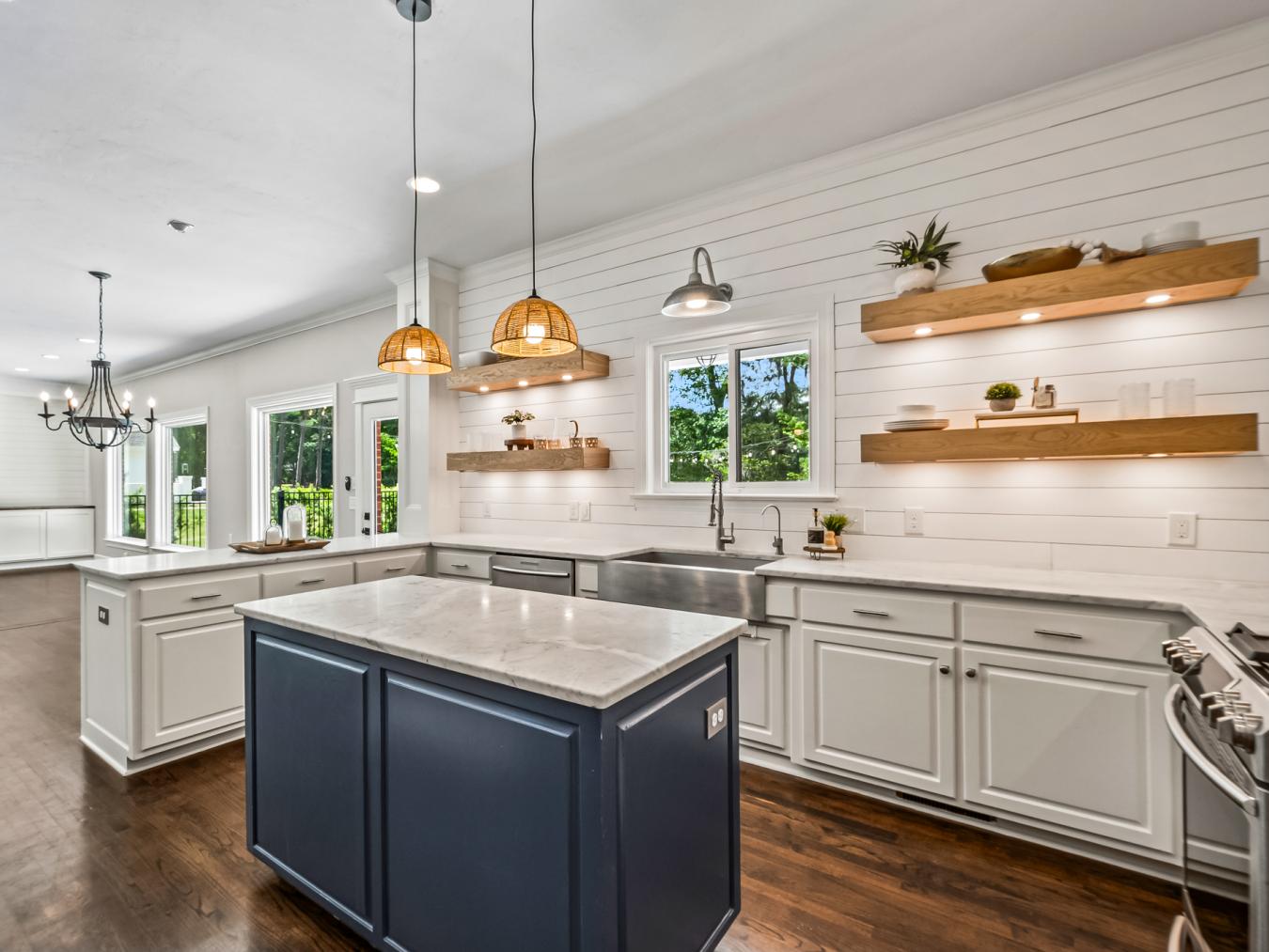 Tallahassee, Florida, 32312, United States, 5 Bedrooms Bedrooms, ,4 BathroomsBathrooms,Residential,For Sale,1801003