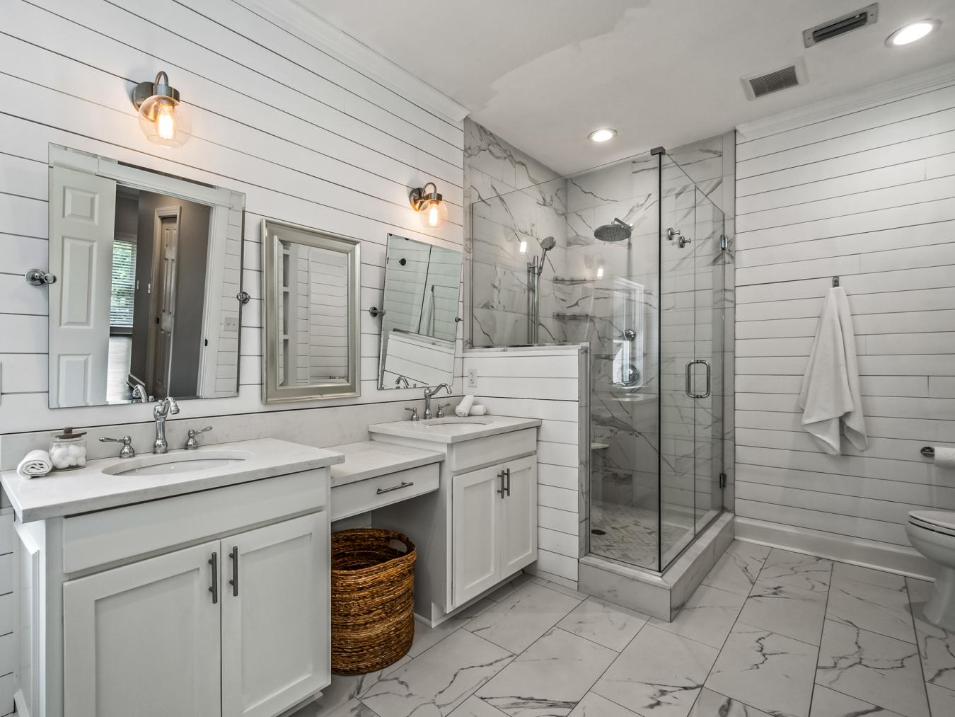 Tallahassee, Florida, 32312, United States, 5 Bedrooms Bedrooms, ,4 BathroomsBathrooms,Residential,For Sale,1801003