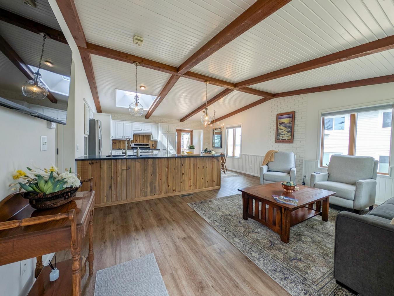 Perham, Minnesota, 56573, United States, 3 Bedrooms Bedrooms, ,2 BathroomsBathrooms,Residential,For Sale,1800997