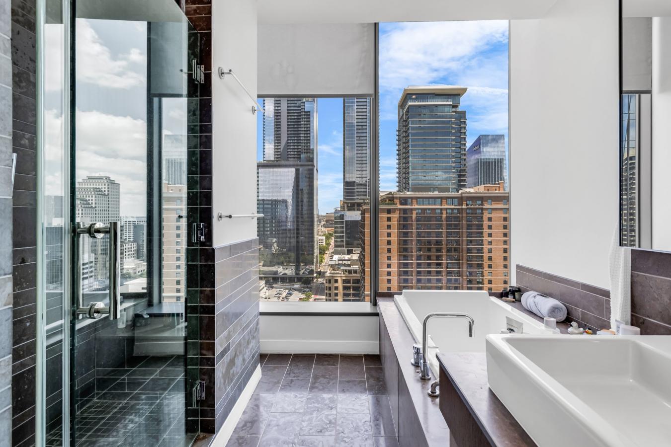 Austin, Texas, 78701, United States, 2 Bedrooms Bedrooms, ,2 BathroomsBathrooms,Residential,For Sale,1800996