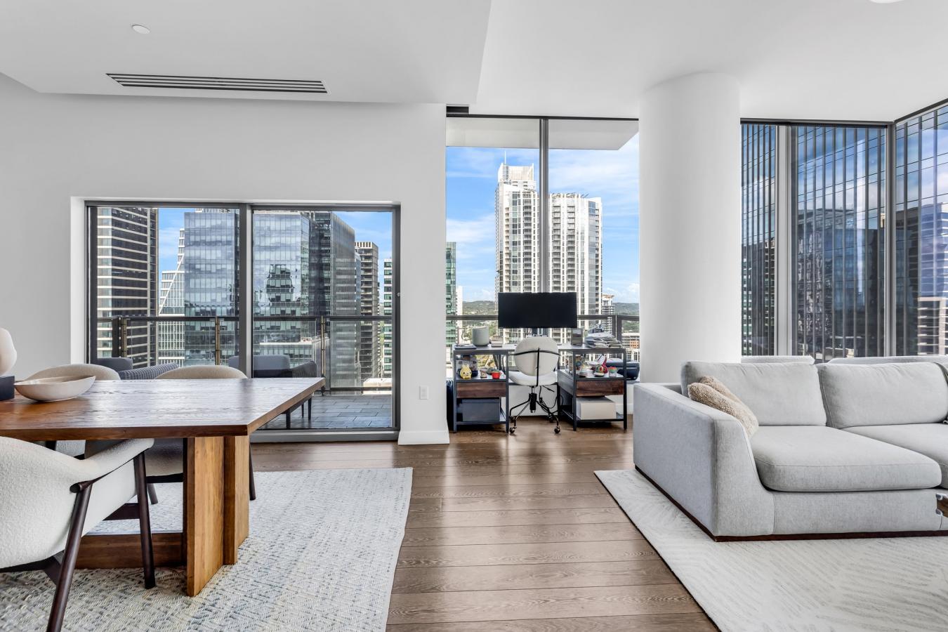 Austin, Texas, 78701, United States, 2 Bedrooms Bedrooms, ,2 BathroomsBathrooms,Residential,For Sale,1800996