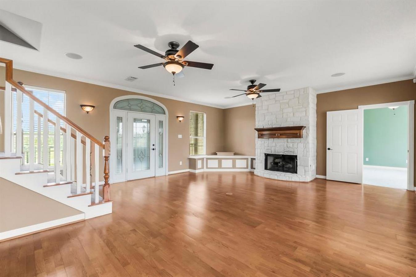 Brenham, Texas, 77833, United States, 4 Bedrooms Bedrooms, ,3 BathroomsBathrooms,Residential,For Sale,1800990