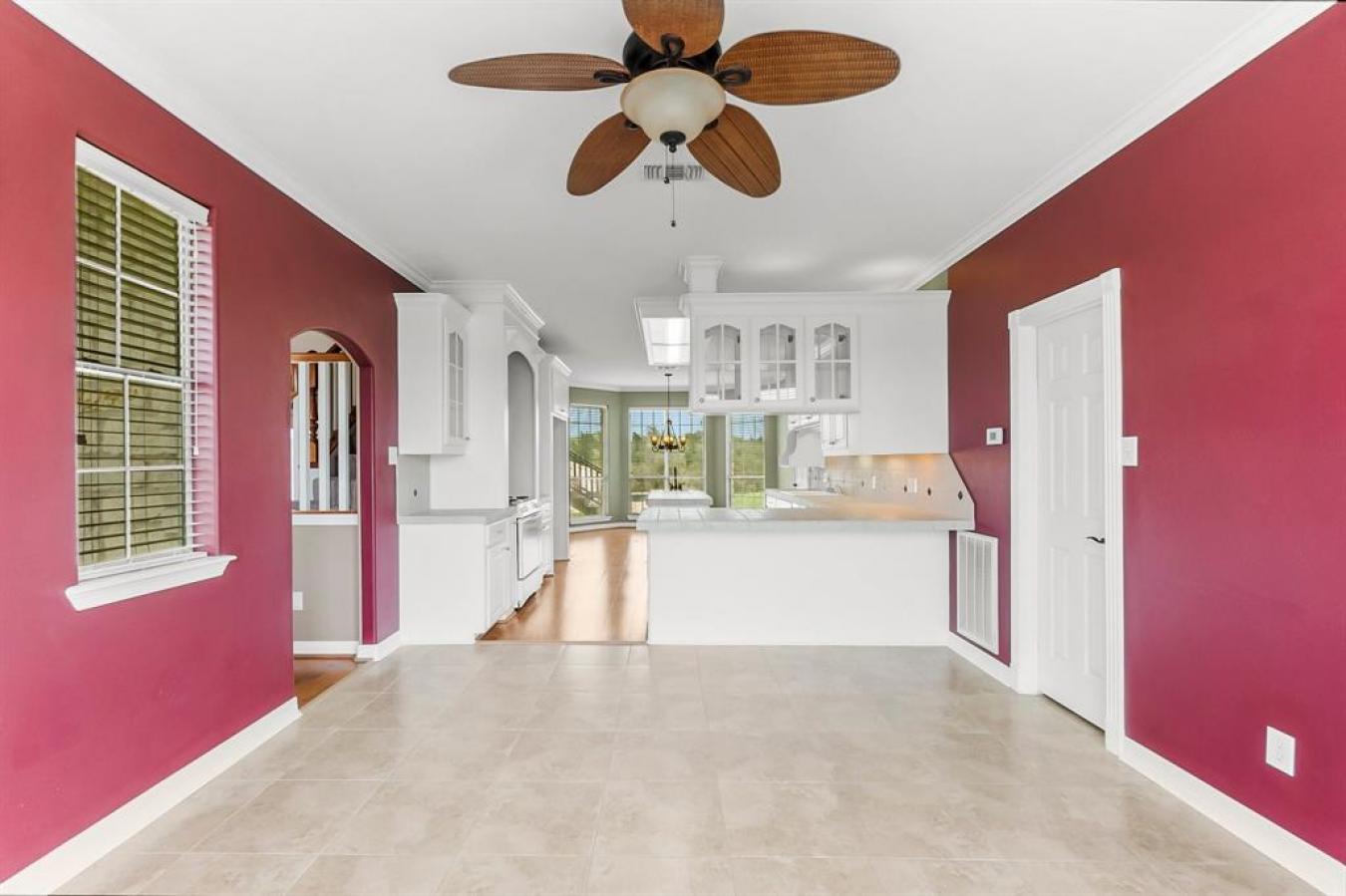 Brenham, Texas, 77833, United States, 4 Bedrooms Bedrooms, ,3 BathroomsBathrooms,Residential,For Sale,1800990