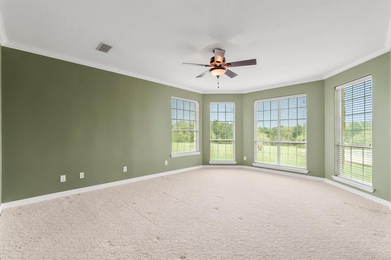 Brenham, Texas, 77833, United States, 4 Bedrooms Bedrooms, ,3 BathroomsBathrooms,Residential,For Sale,1800990