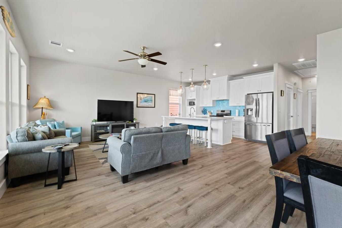 Galveston, Texas, 77554, United States, 3 Bedrooms Bedrooms, ,2 BathroomsBathrooms,Residential,For Sale,1800986