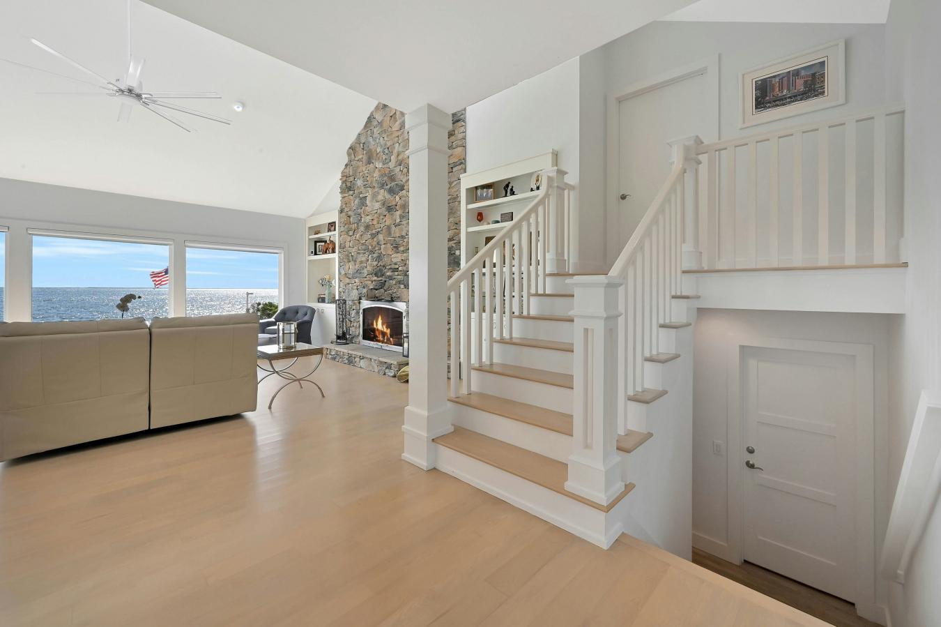 Center Moriches, New York, 11934, United States, 5 Bedrooms Bedrooms, ,4 BathroomsBathrooms,Residential,For Sale,1797194