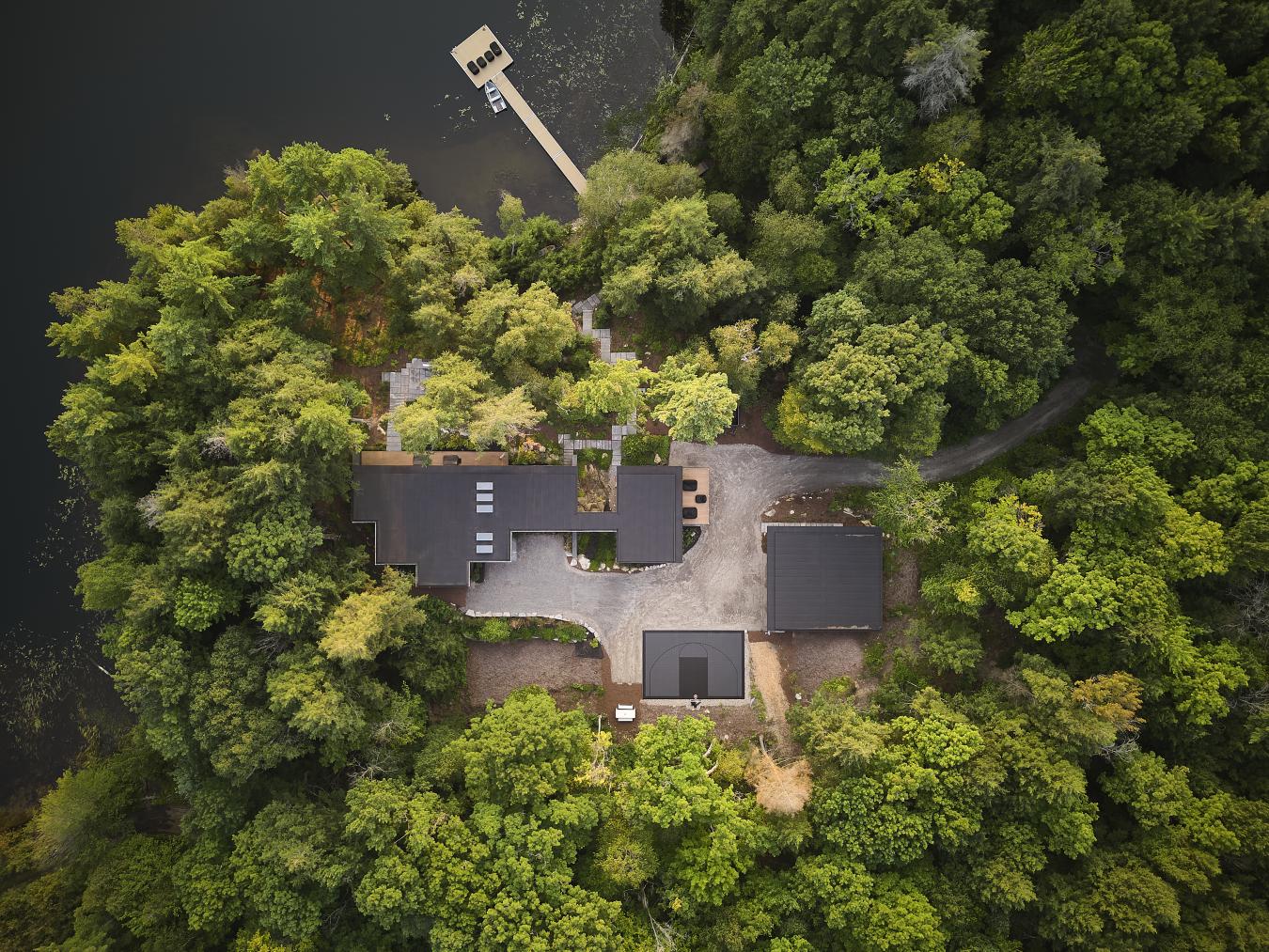 Haliburton, ON, K0M1S0, Canada, 5 Bedrooms Bedrooms, ,5 BathroomsBathrooms,Residential,For Sale,1797192
