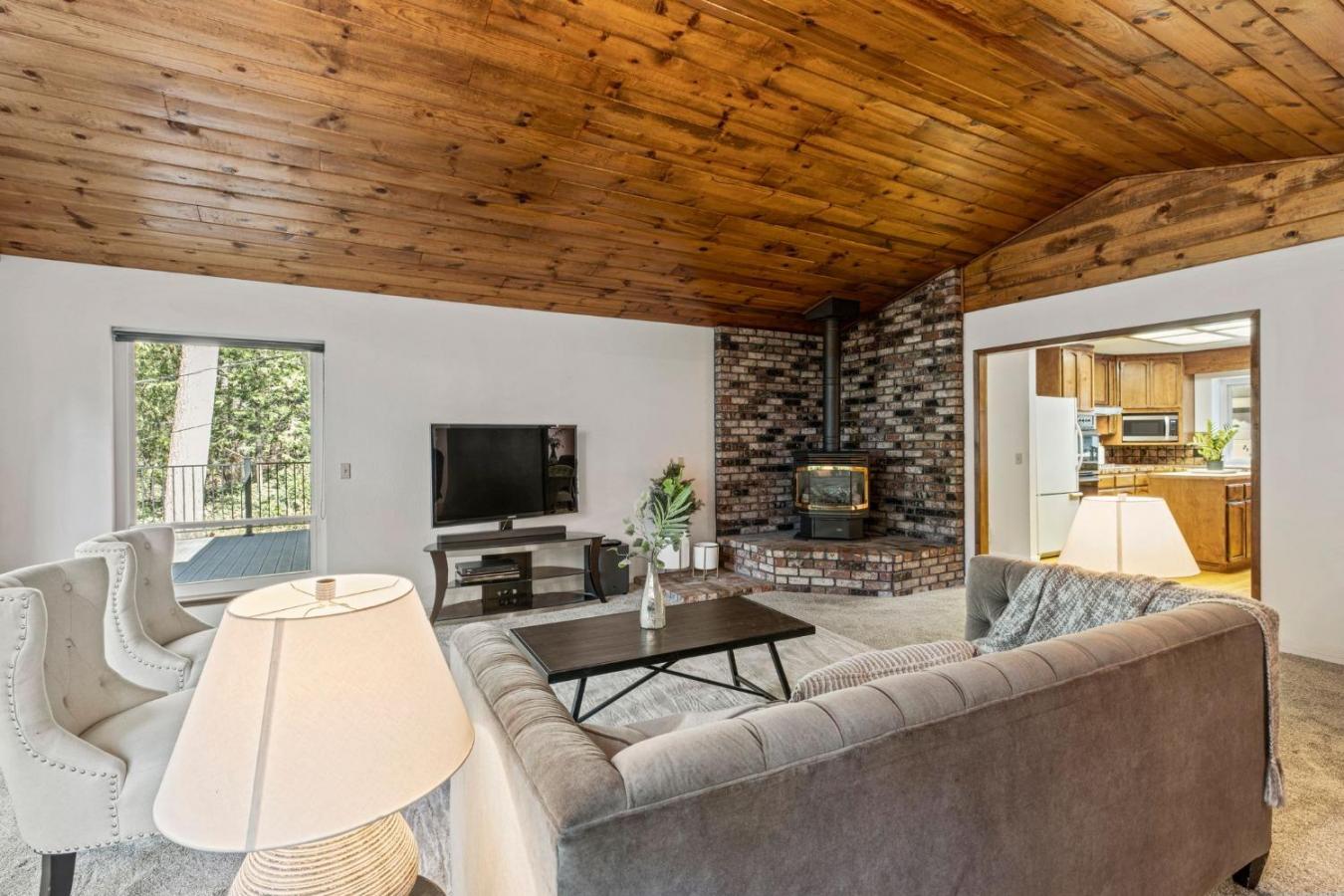 Camino, California, 95709, United States, 5 Bedrooms Bedrooms, ,4 BathroomsBathrooms,Residential,For Sale,1800978