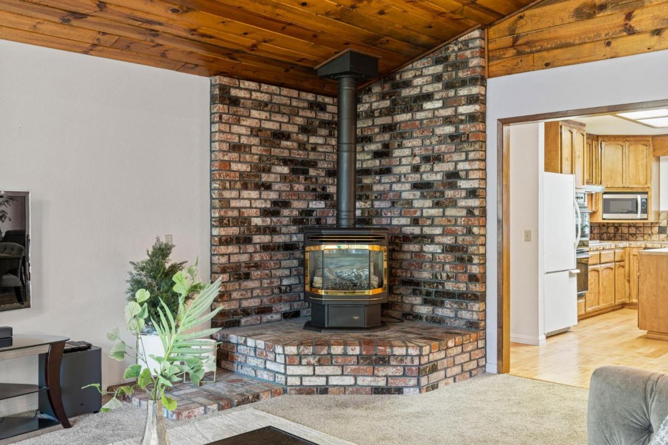 Camino, California, 95709, United States, 5 Bedrooms Bedrooms, ,4 BathroomsBathrooms,Residential,For Sale,1800978