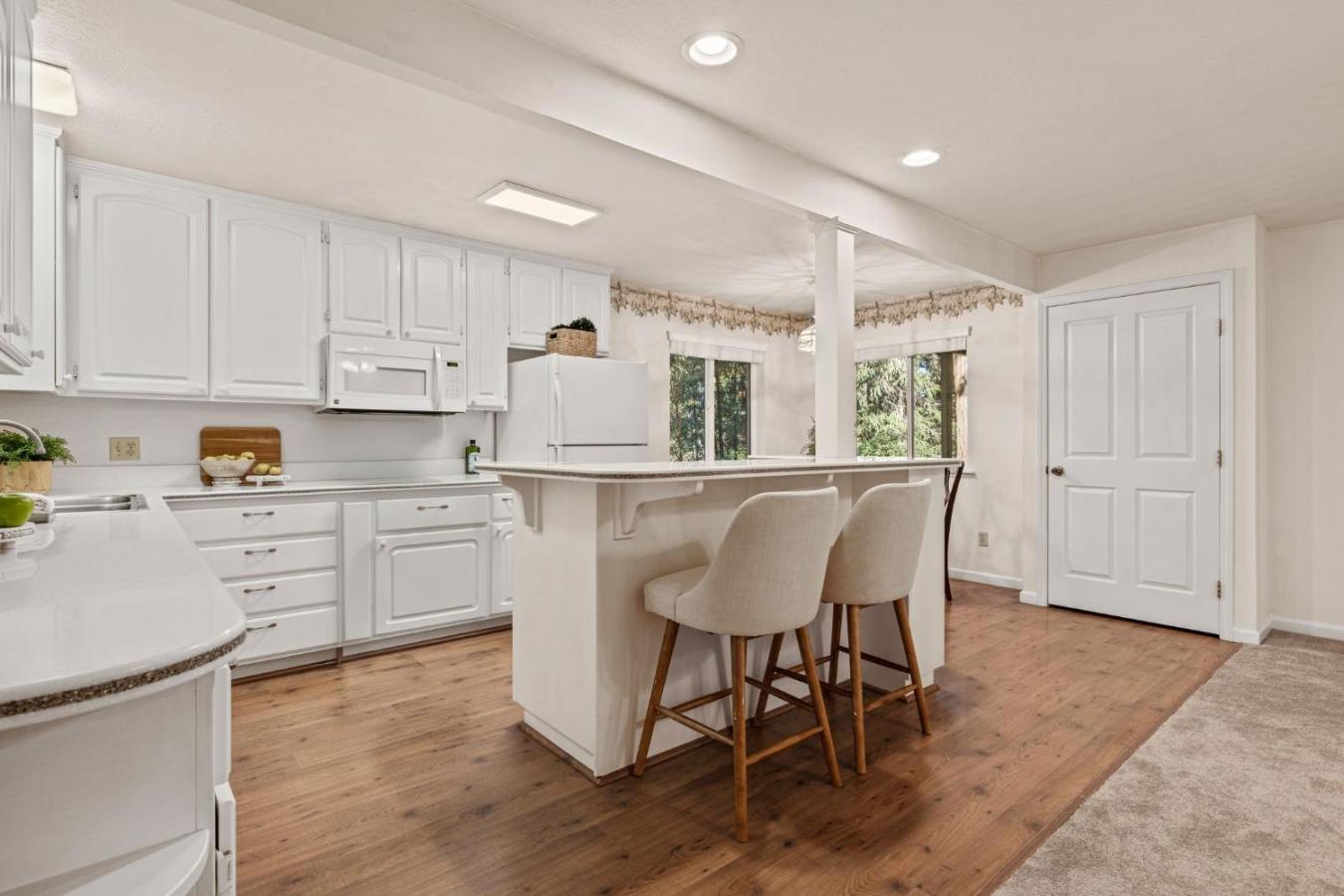 Camino, California, 95709, United States, 5 Bedrooms Bedrooms, ,4 BathroomsBathrooms,Residential,For Sale,1800978