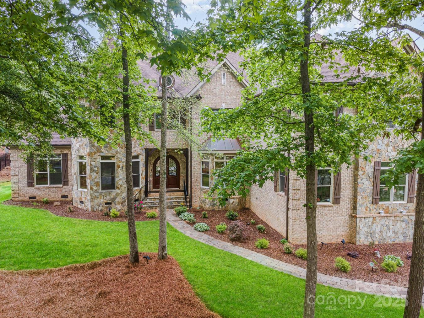 Waxhaw, North Carolina, 28173, United States, 5 Bedrooms Bedrooms, ,5 BathroomsBathrooms,Residential,For Sale,1800974