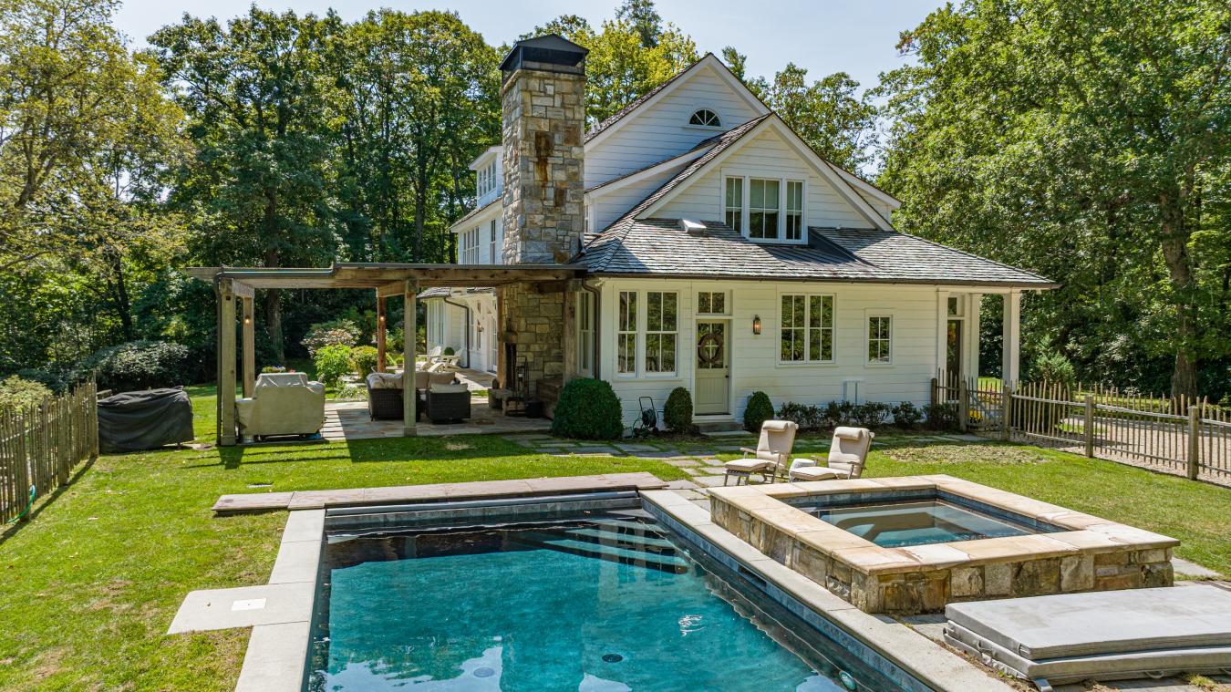 Highlands, North Carolina, 28741, United States, 6 Bedrooms Bedrooms, ,7 BathroomsBathrooms,Residential,For Sale,1797187
