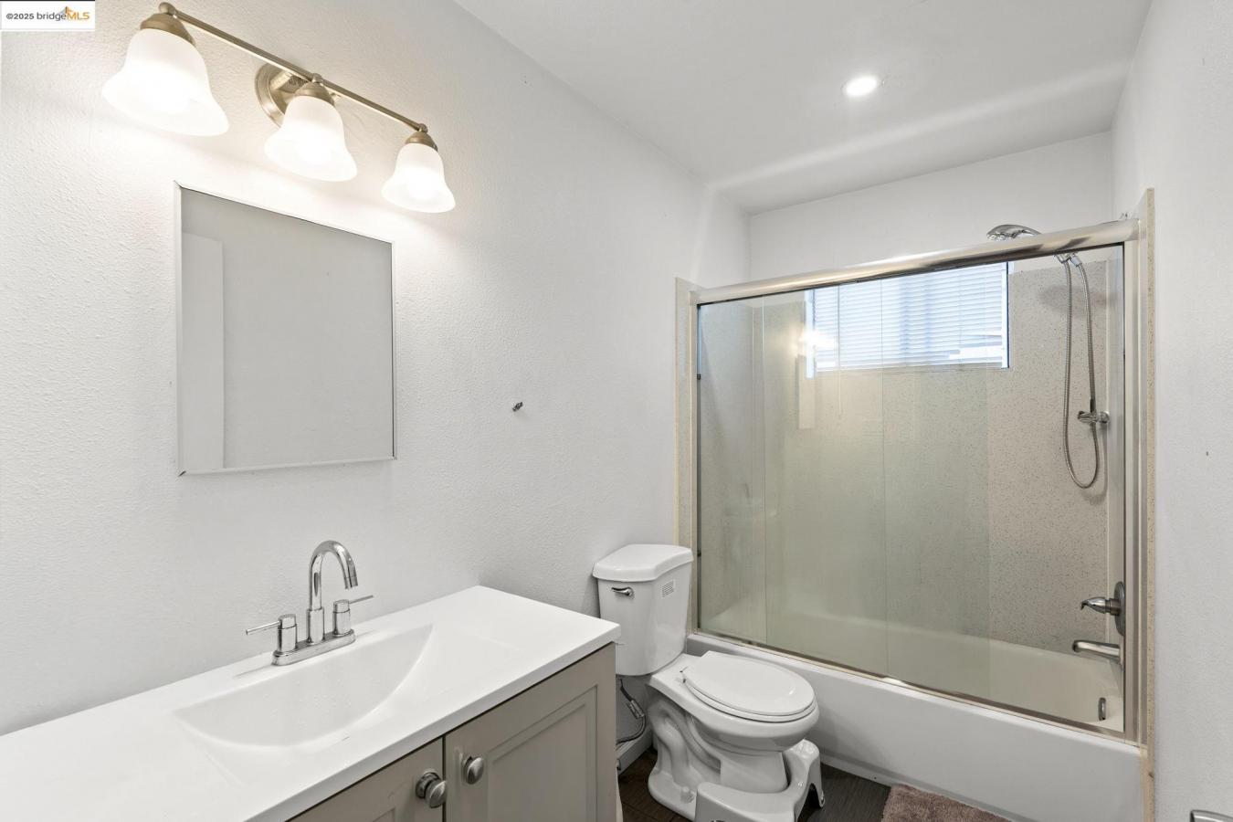 Oakland, California, 94601, United States, ,Residential,For Sale,1800968