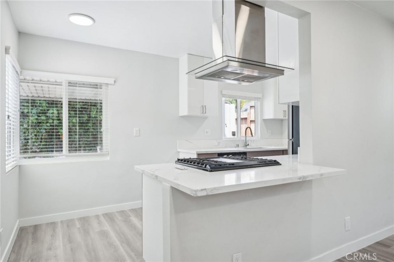 Los Angeles, California, 90066, United States, ,Residential,For Sale,1800965